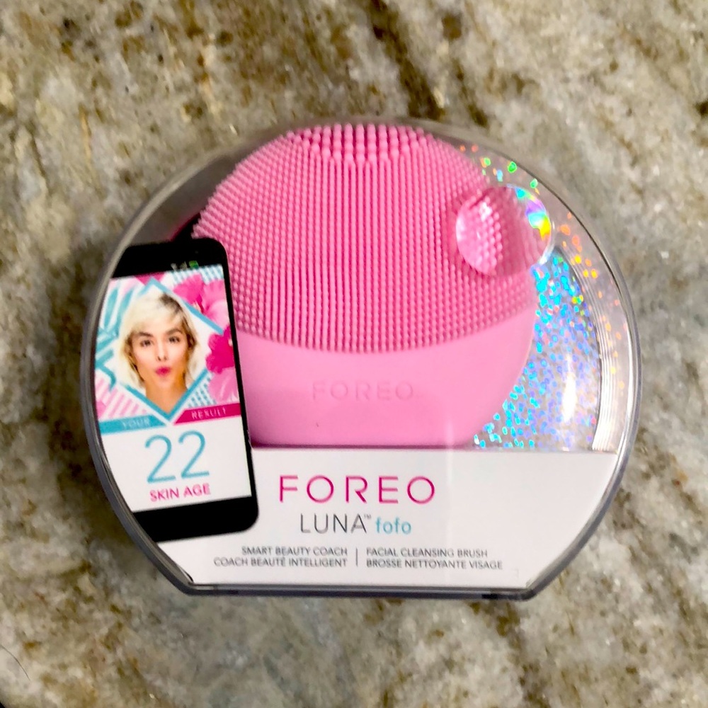 Foreo Luna Facial Cleansing Brush